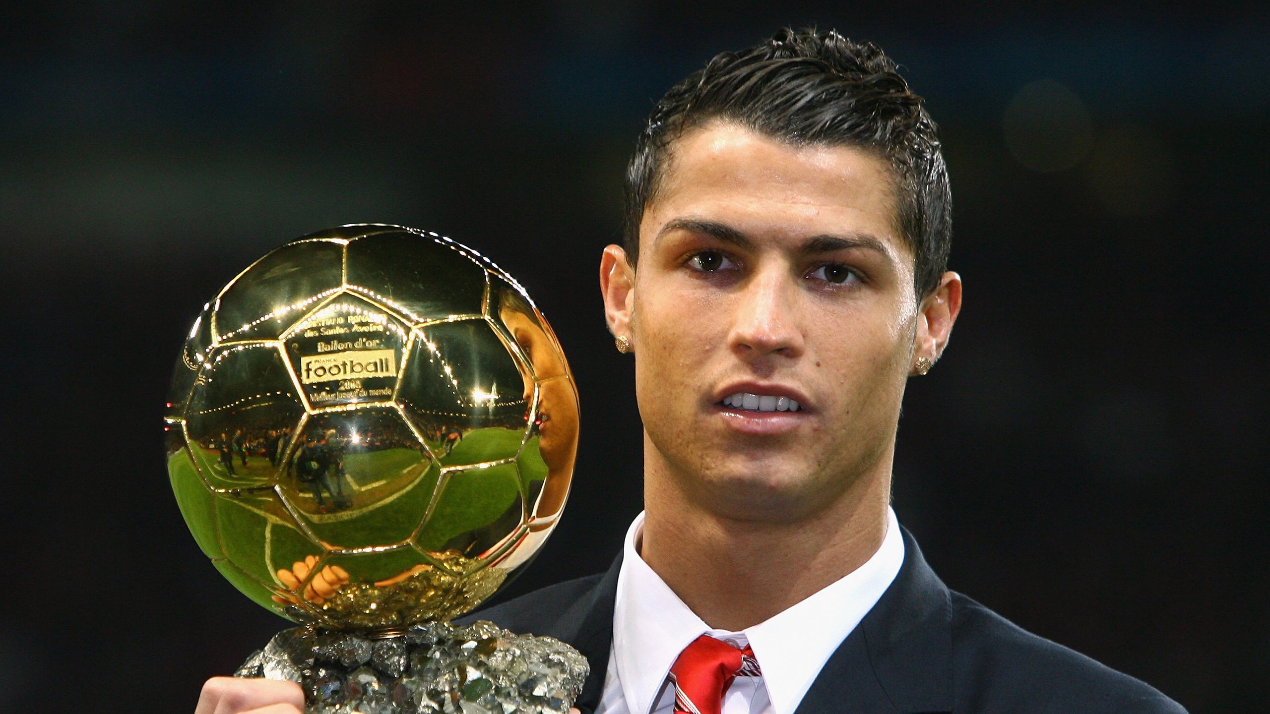 “高速直冲：直线冲刺让人血脉喷张”，跑高速直线行驶技巧